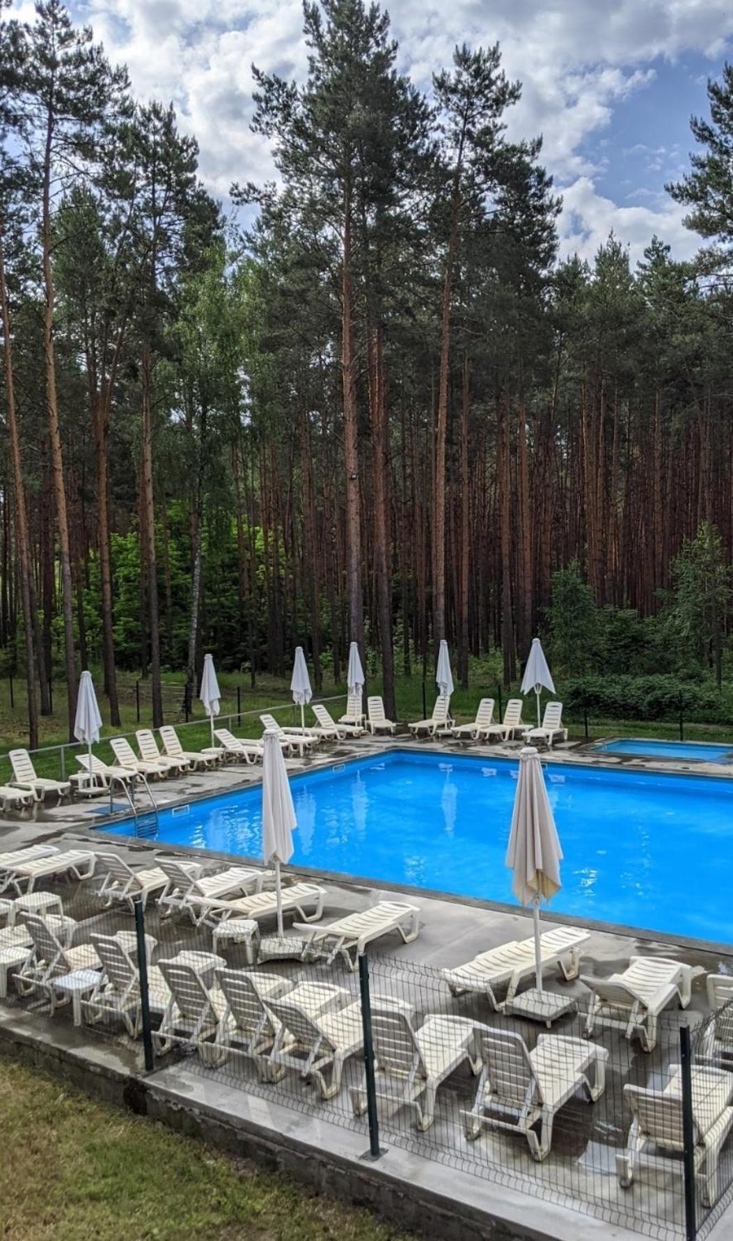Carivka Hotel Екстериор снимка