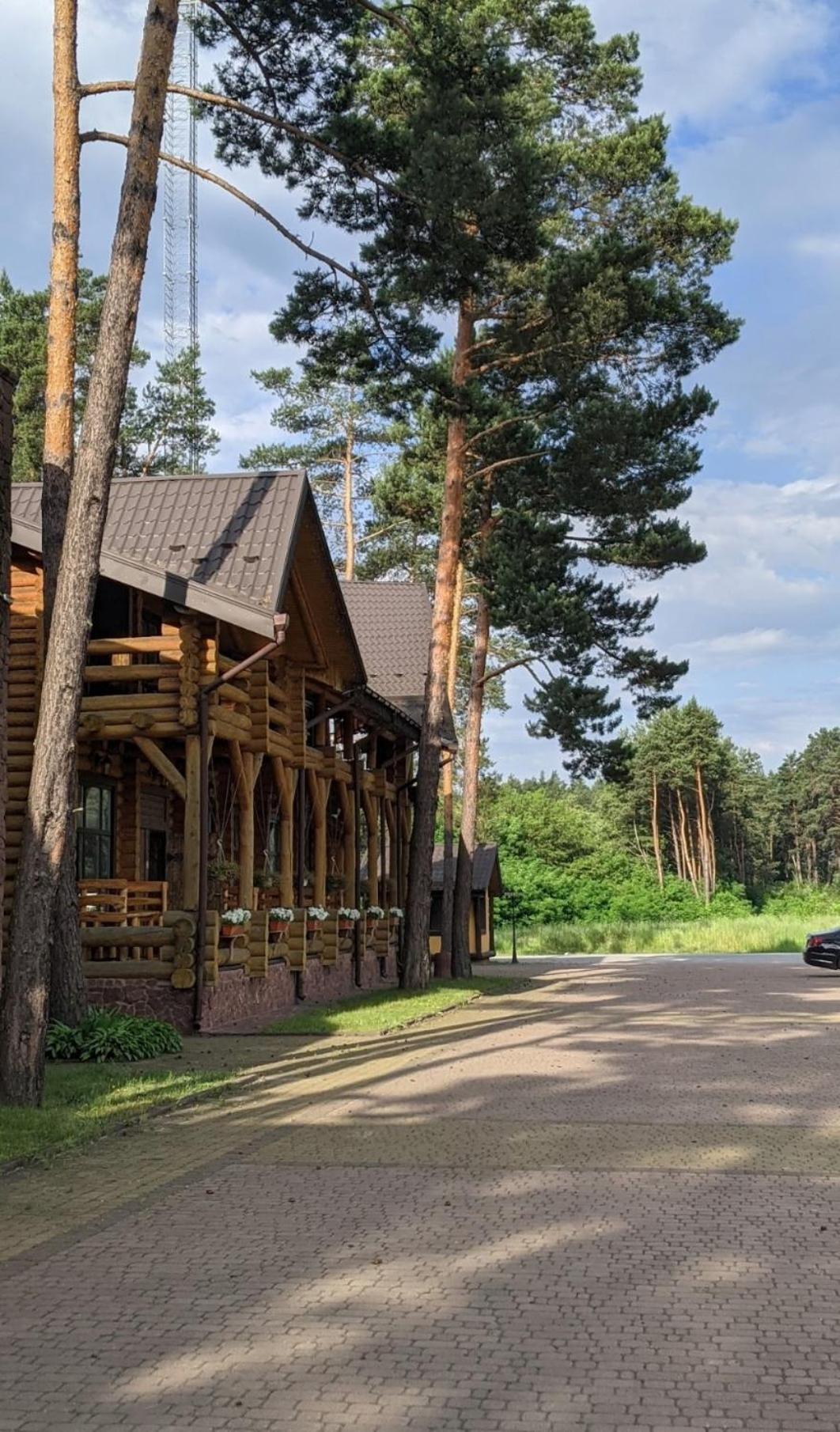 Carivka Hotel Екстериор снимка